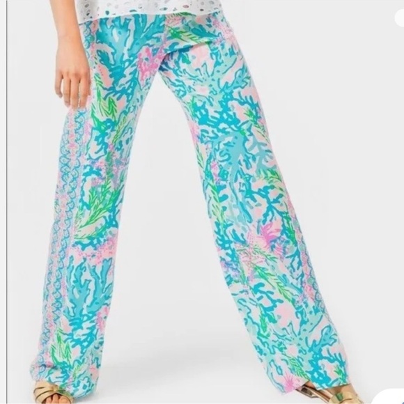 Lilly Pulitzer Lorena Breezy Palazzo Pants
Multi Sink Or Swim NWT Sz L - Picture 4 of 8